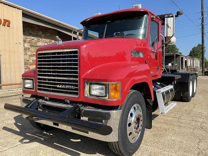 Used 2012 Mack Trucks, Incorporated CHU613