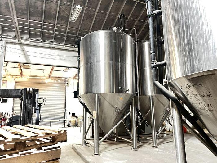 Used Tank, 3,100 Gallon, S/st, Jkt, 100 BBL Fermenting Tank, JVNW #C744694