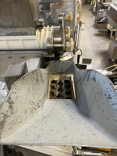 Used Extruder RHEON Type FN-208 with , YOM 1990.