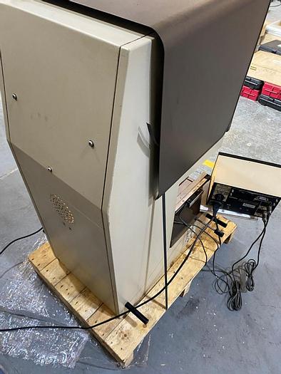 Used Mitutoyo  PJ-300 Profile Projector