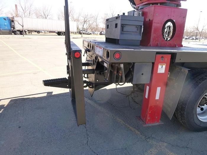 Used 2011 International 4300 Elliott L60R Sign Crane - M97776