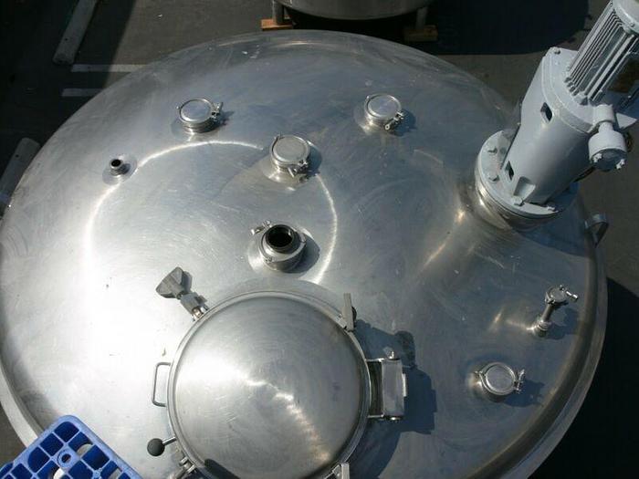 Used DCI 6000 Liter Stainless Steel Jacketed Reactor w/ Top Agitator 40 psi / 125 psi