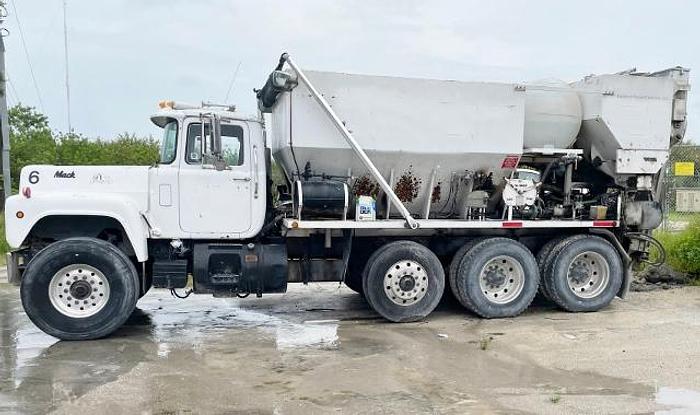 Used Zimmerman Volumetric Concrete Mixer Truck