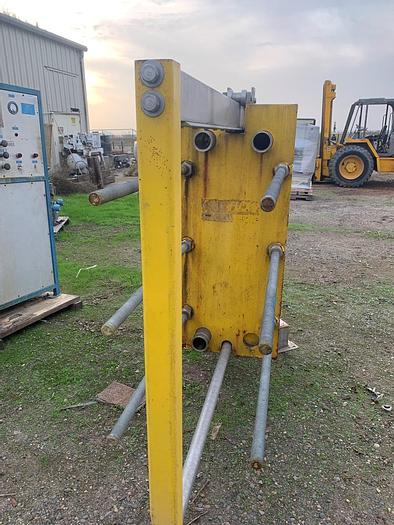 Used Heat Exchanger, Plate, 550 SF, S/st, AGC, Divider Block #S744438