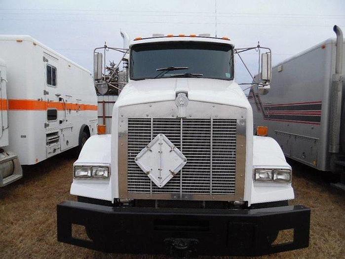 Used 2000 Kenworth T800 Wireline