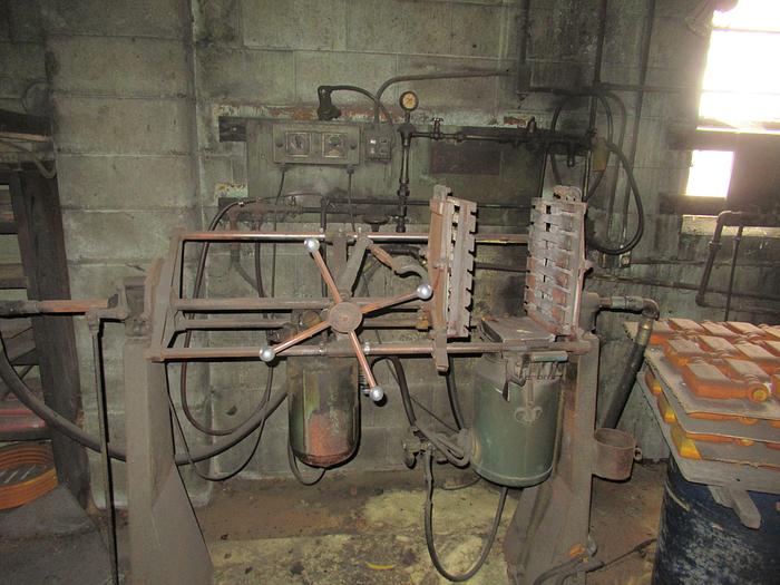 Used DEPENDABLE CORE MACHINE