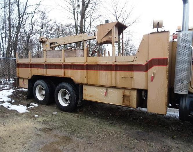 Used 1991 Mack RD600GK Water Truck