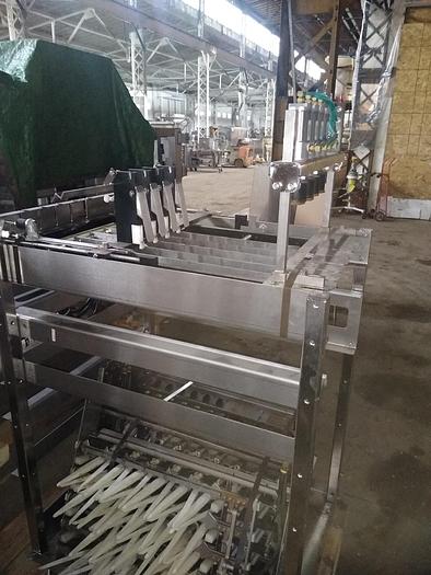 Used Hartness 825 case packer Stainless  825 8-761