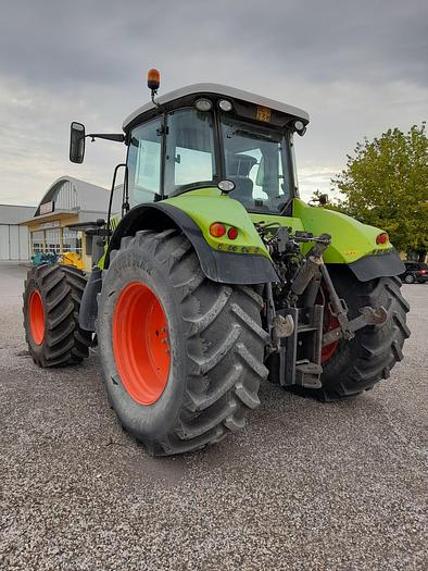 Usato 2009 CLAAS AXION 830 TRACTOR