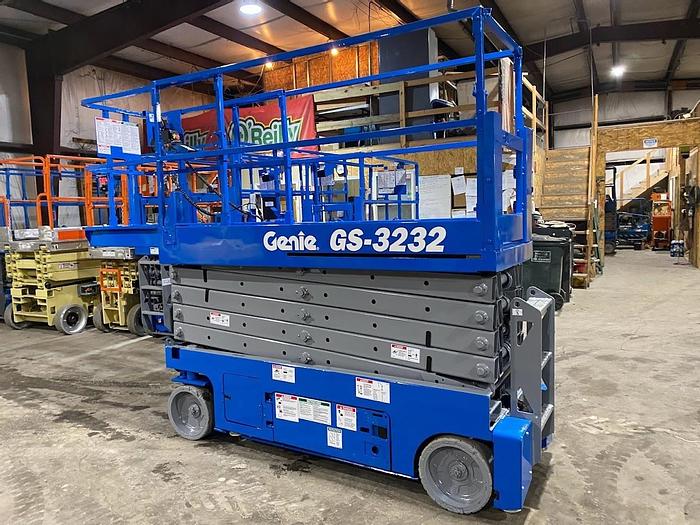 Used 2008 GENIE GS3232