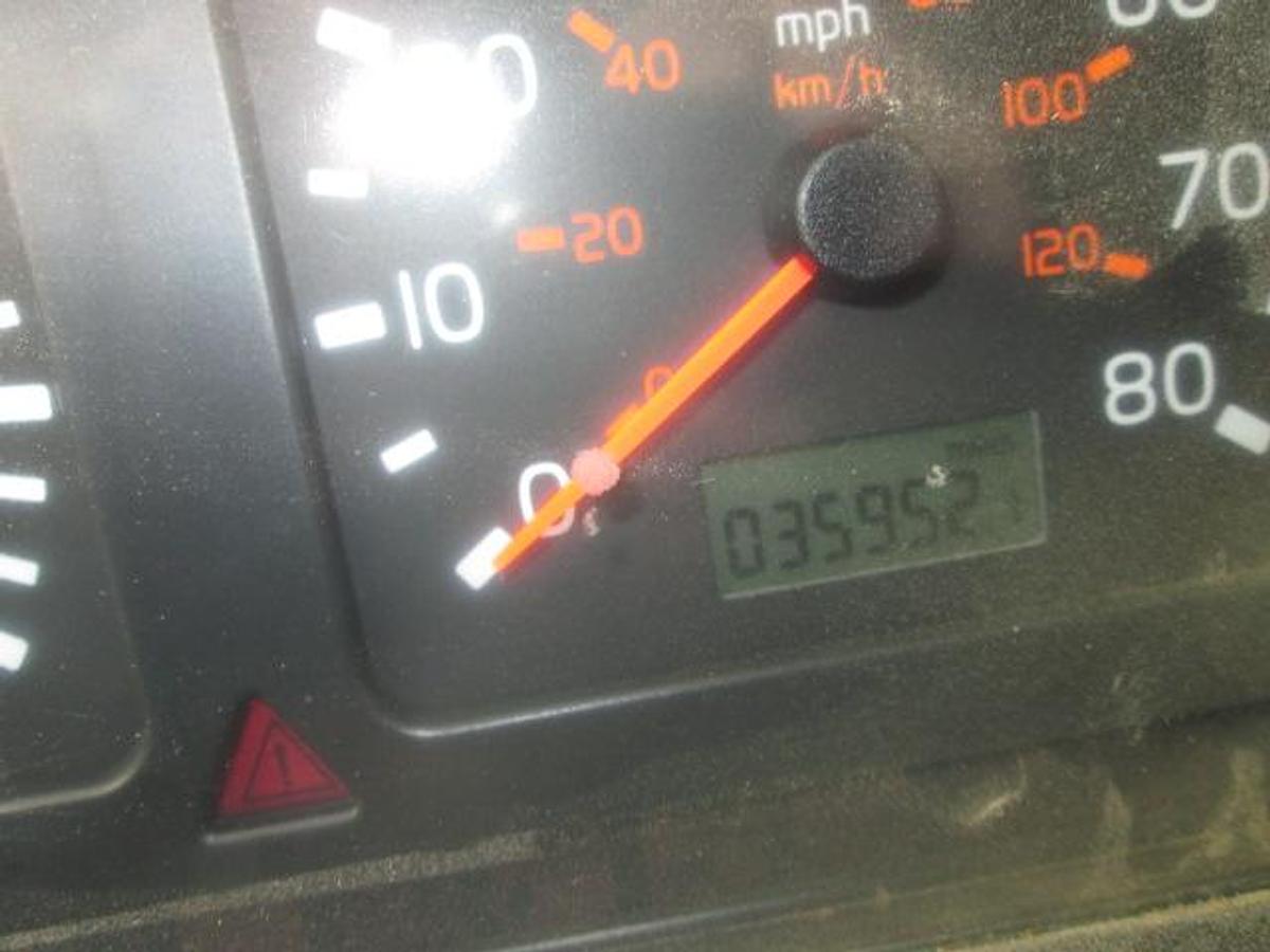 Used 2000 VOLVO VNL64T610