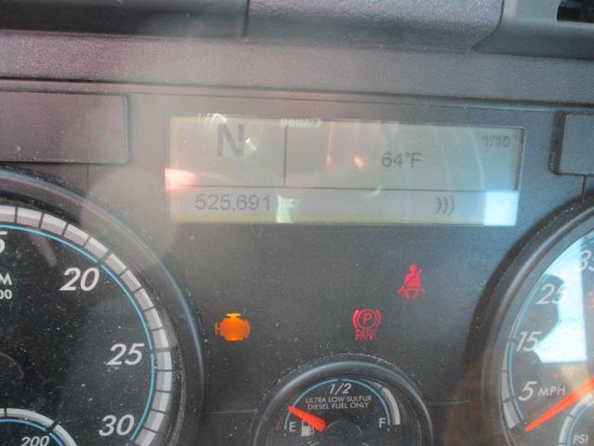 Used 2018 FREIGHTLINER CASCADIA 125