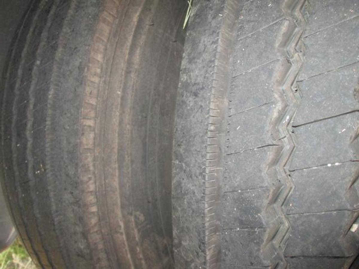 Used 2006 WADE 43X102 STEP DECK