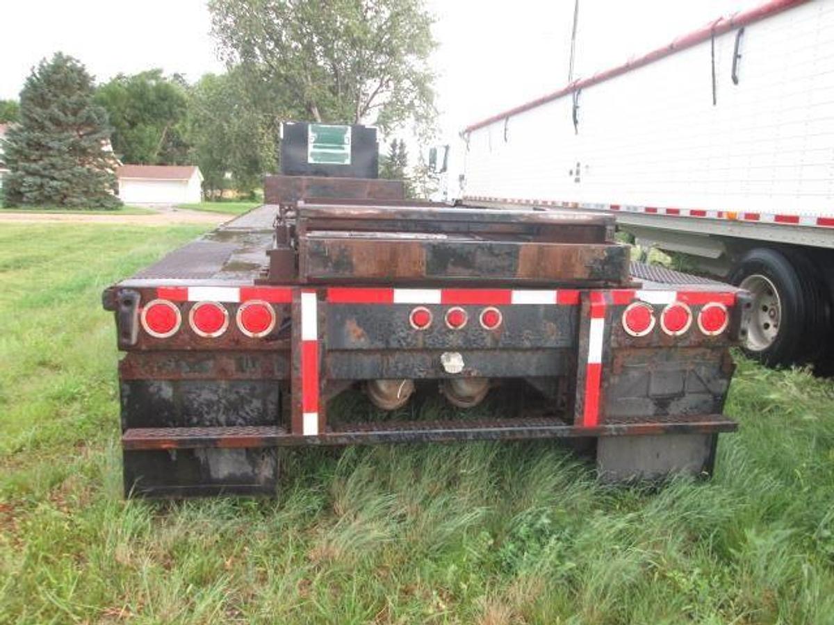 Used 2007 WADE STEPDECK