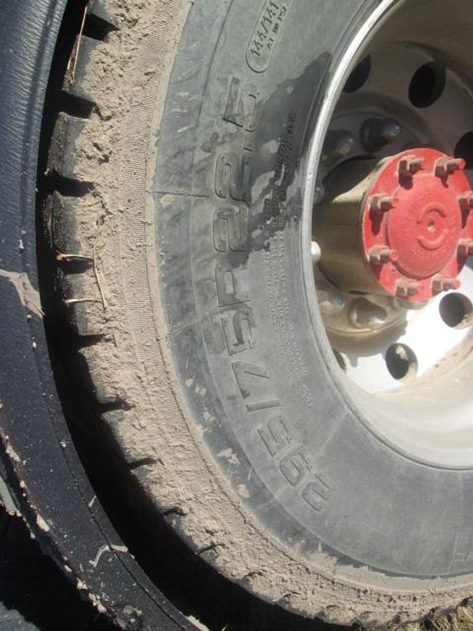 Used 2003 FREIGHTLINER CENTURY 120