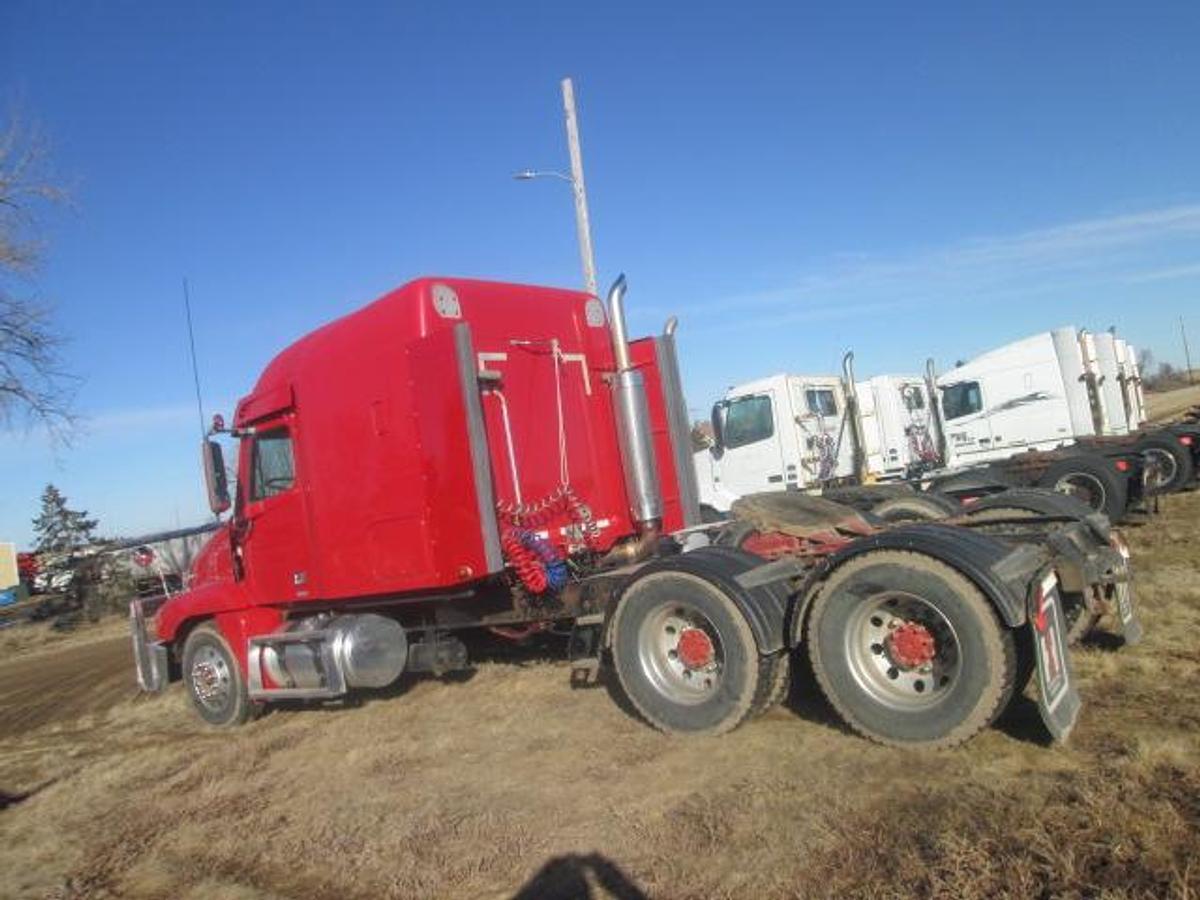 Used 2003 FREIGHTLINER CENTURY 120