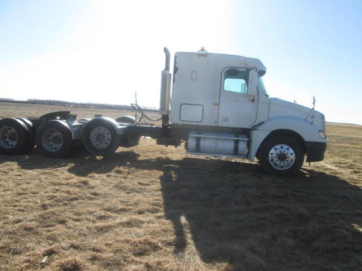 Used 2013 FREIGHTLINER CL 120 GLIDER KIT