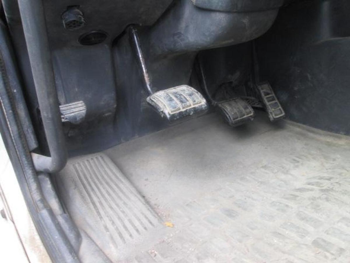 Used 2000 VOLVO VNL64T610