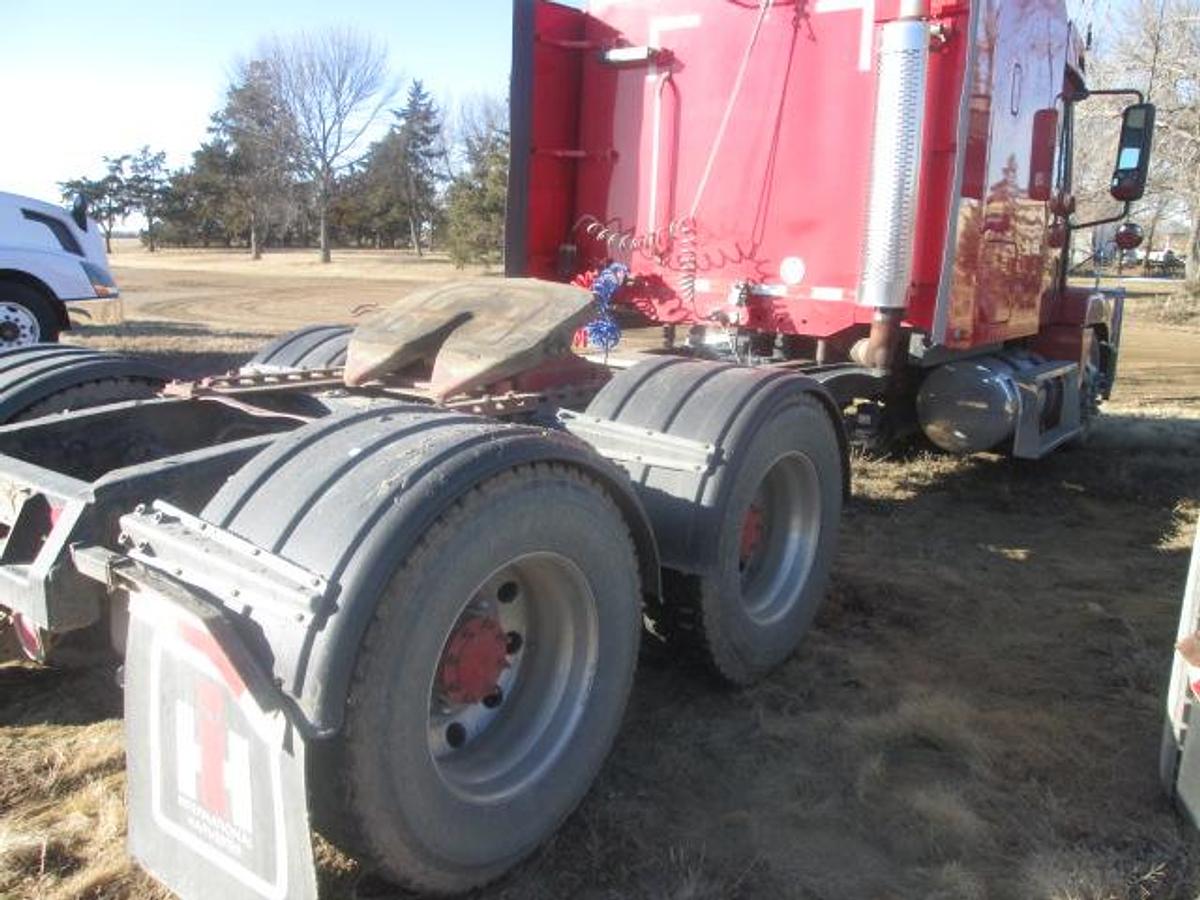 Used 2003 FREIGHTLINER CENTURY 120
