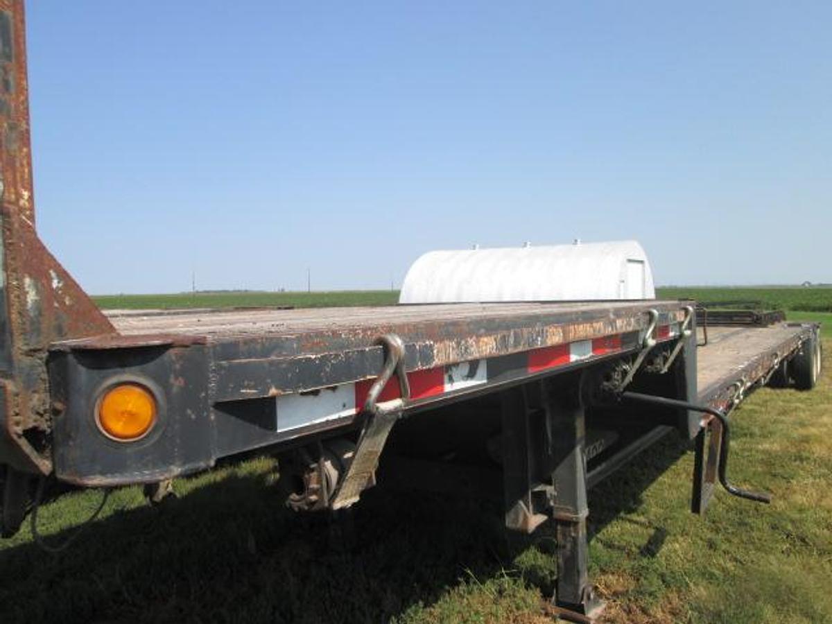 Used 2006 WADE 43X102 STEP DECK