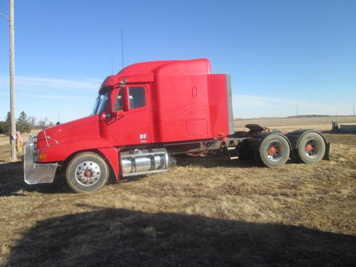 Used 2003 FREIGHTLINER CENTURY 120