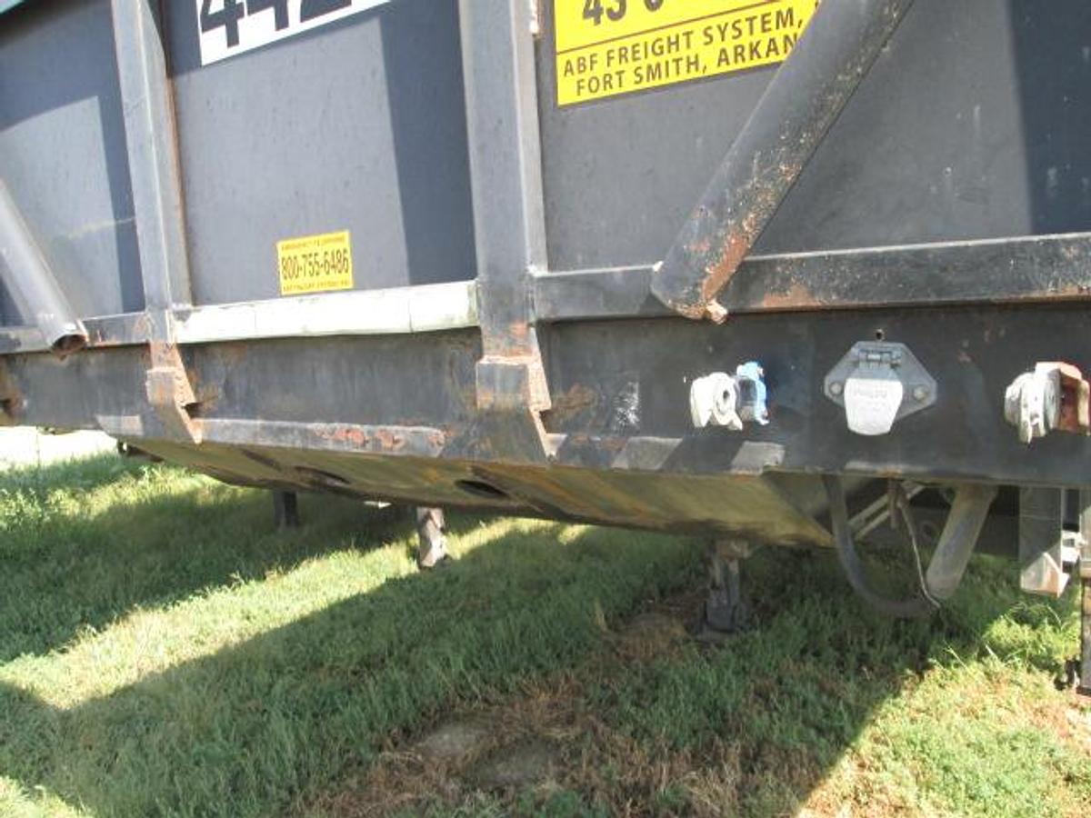 Used 2006 WADE 43X102 STEP DECK