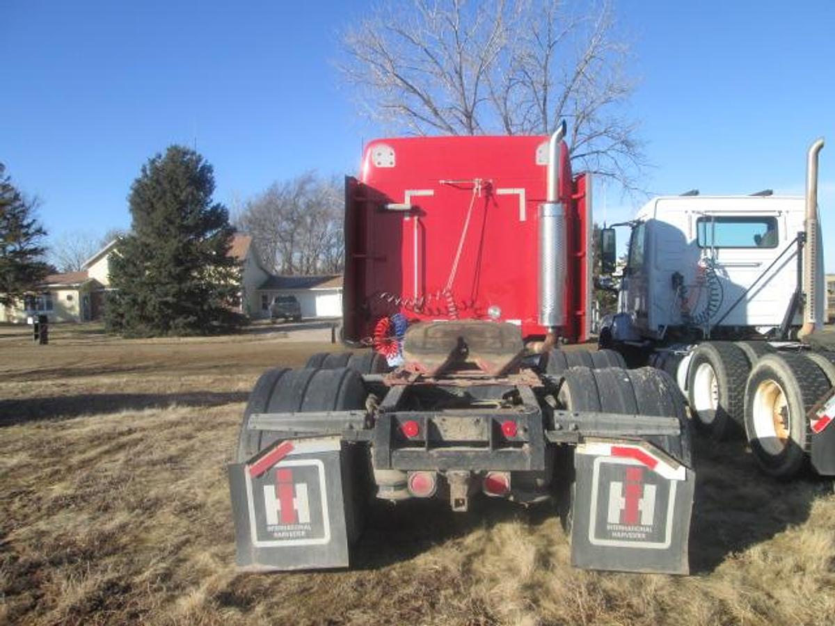 Used 2003 FREIGHTLINER CENTURY 120