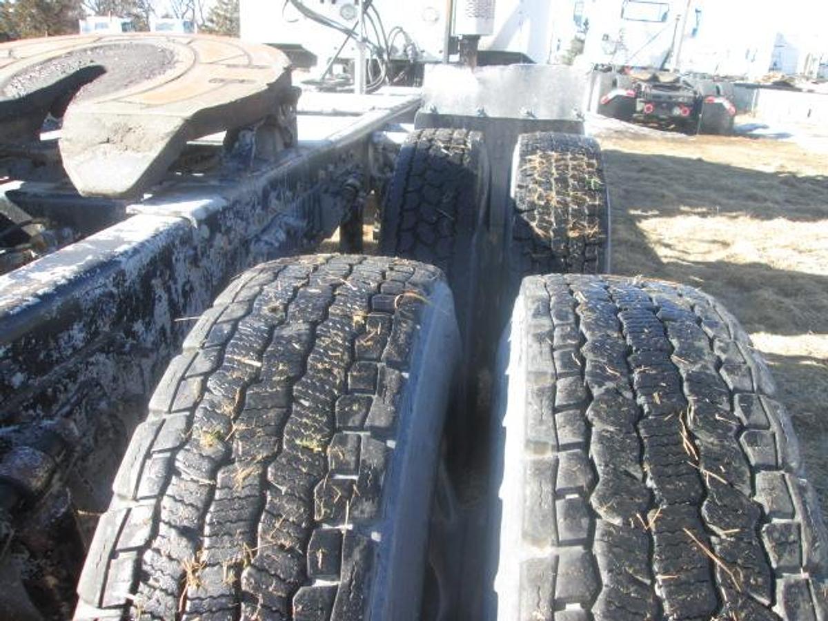 Used 2013 FREIGHTLINER CL 120 GLIDER KIT