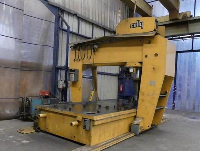 Gebraucht HYDRAULISCHE PERS COLLY 250T