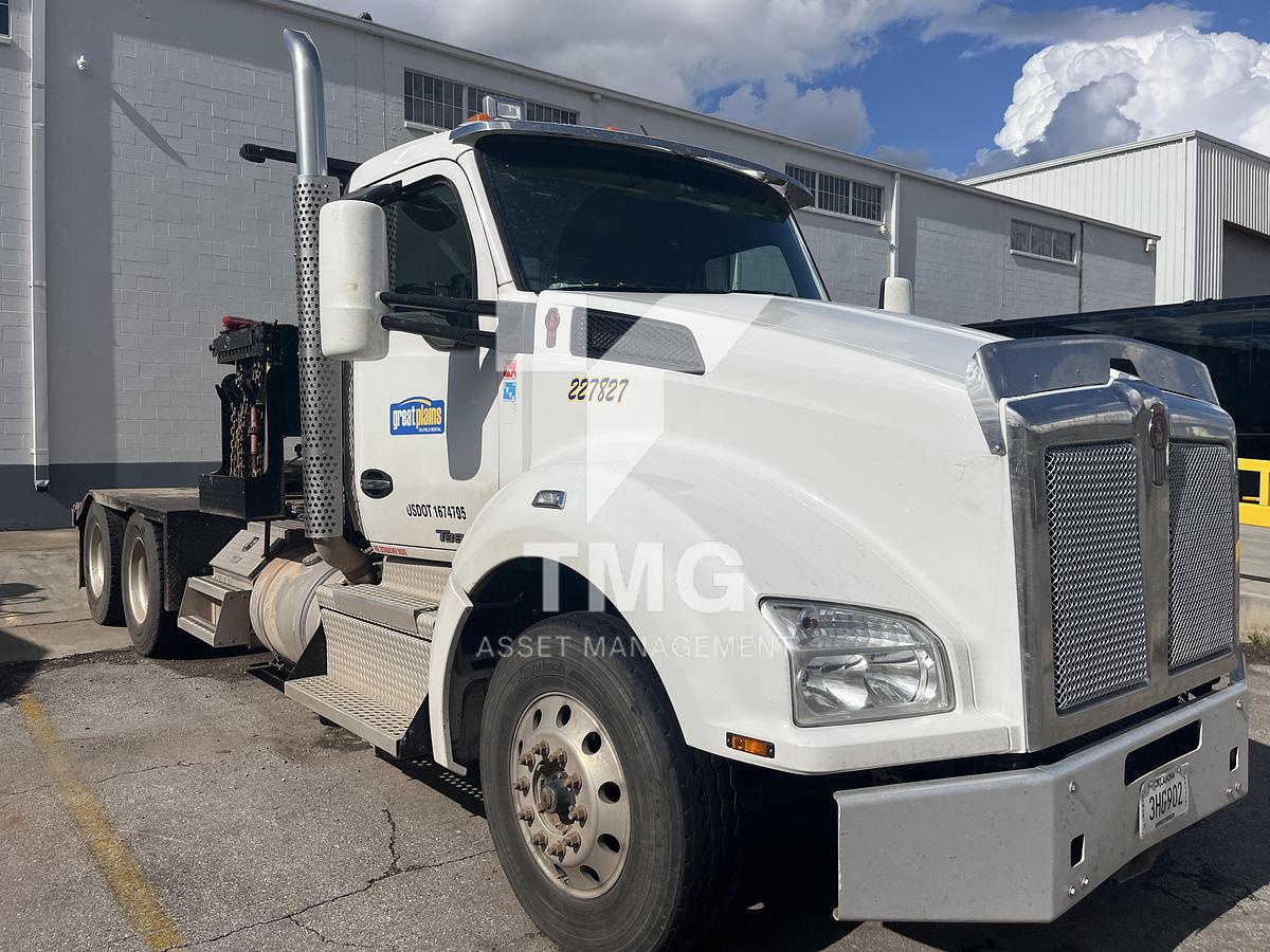 Used 2020 KENWORTH T880