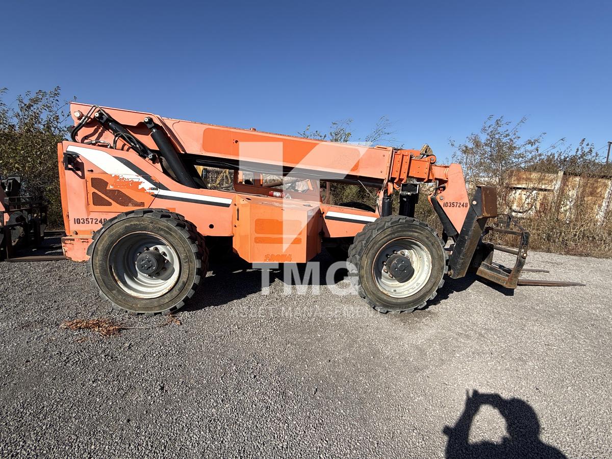 Used 2015 JLG 10054 10K Telehandler