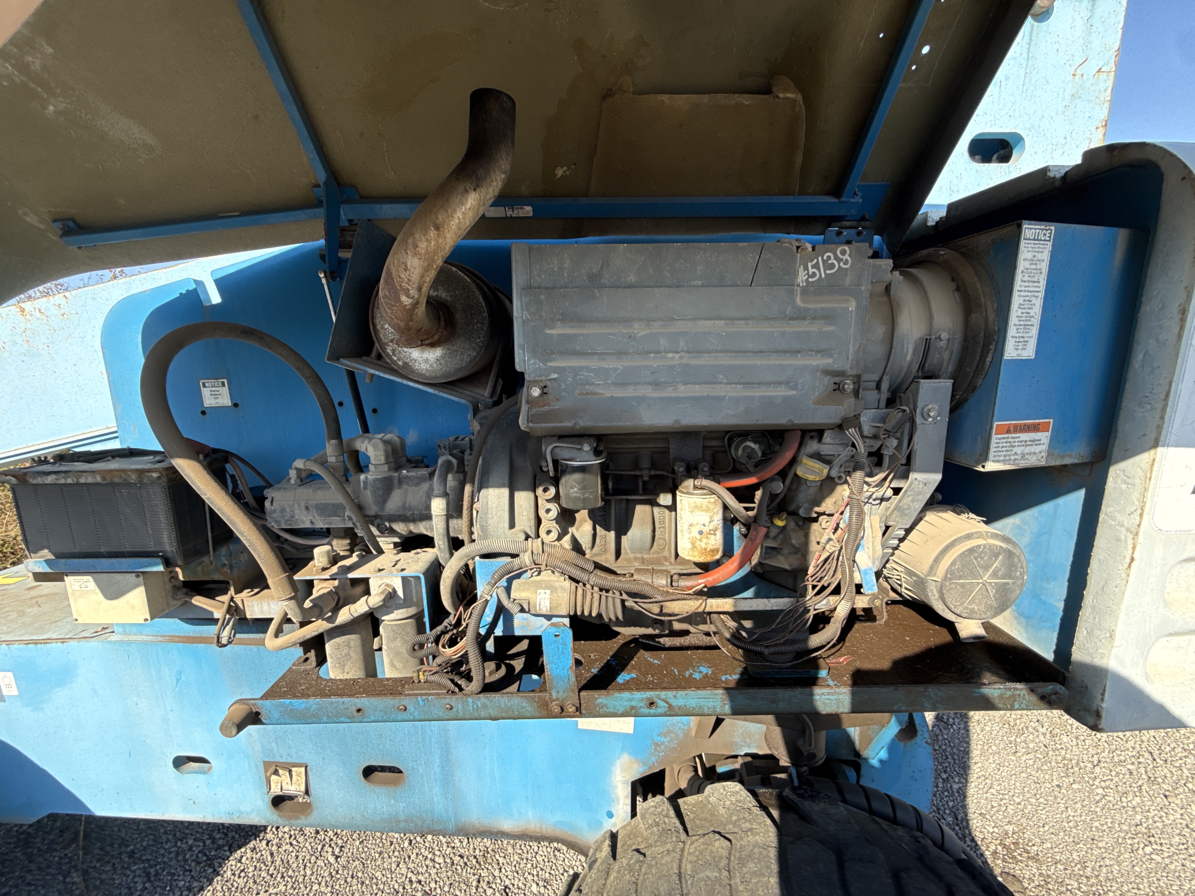 Used 2006 Genie S-80 Man Lift