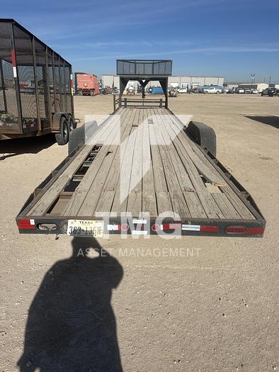 Used 2013 Gooseneck Flatbed