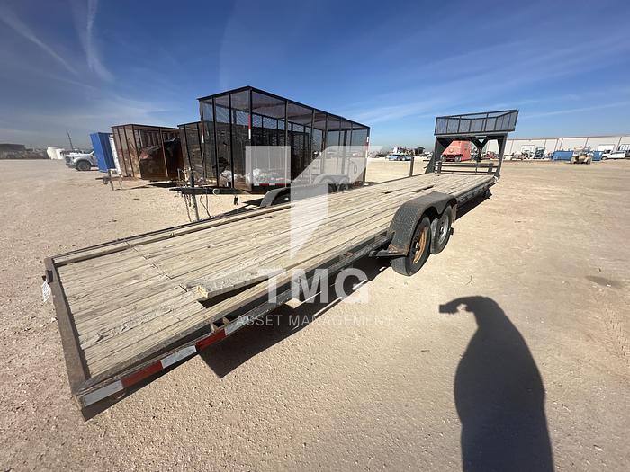 Used 2013 Gooseneck Flatbed