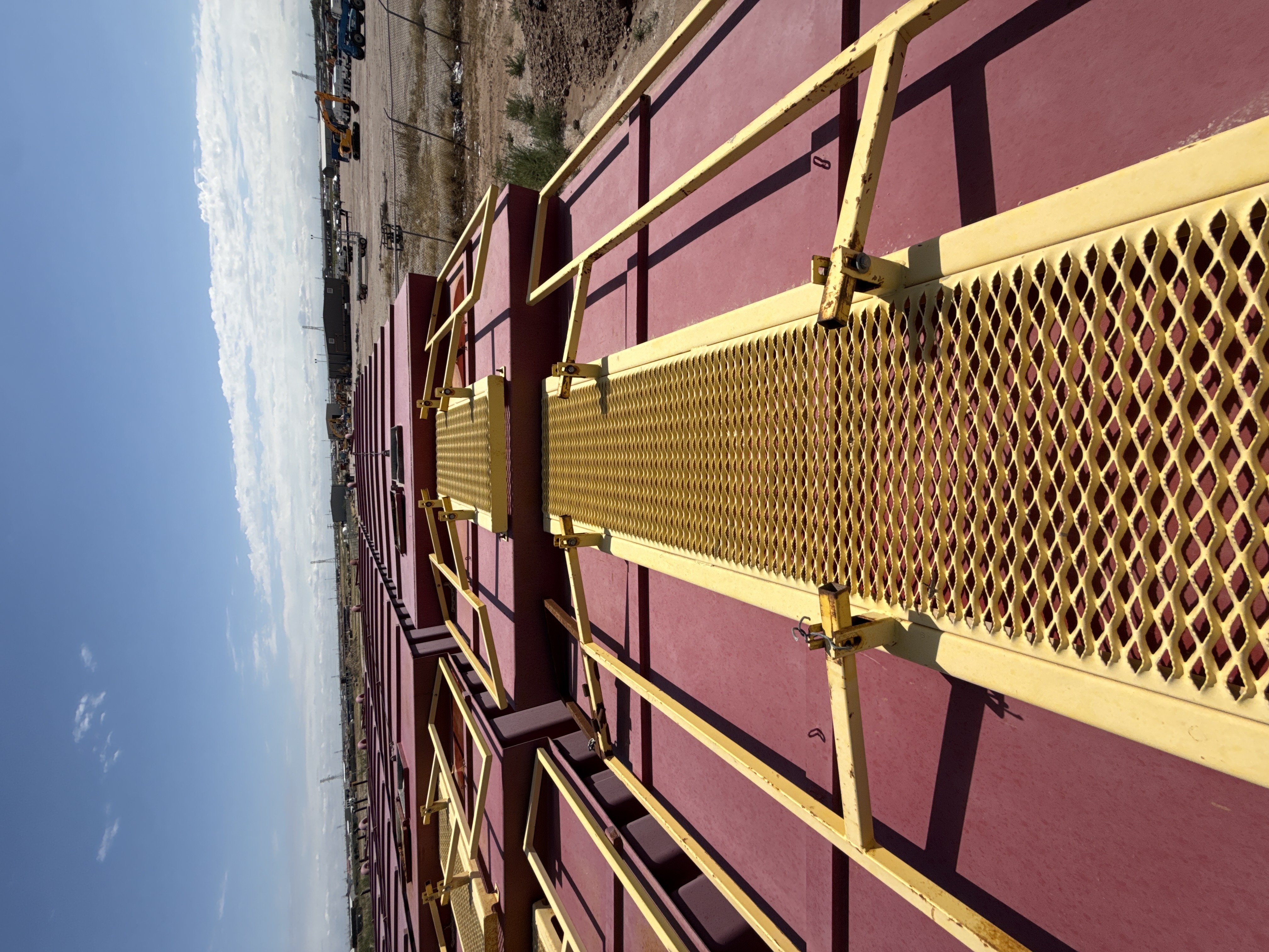 Used Round Bottom Frac Tanks** Mud Tanks