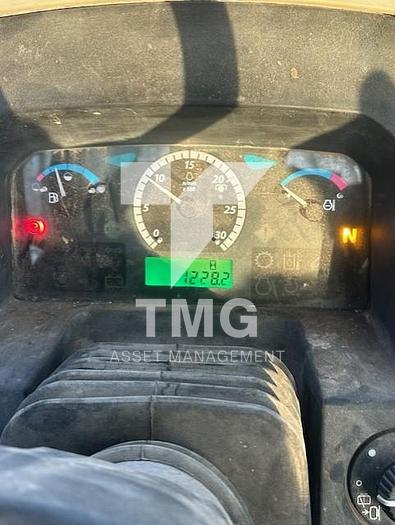 Used 2013 John Deere 6140D tractor with H260 loader for sale