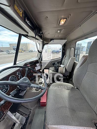 Used ***Like New*** 2009 International Boom Truck Like New Low Miles Low Hours!