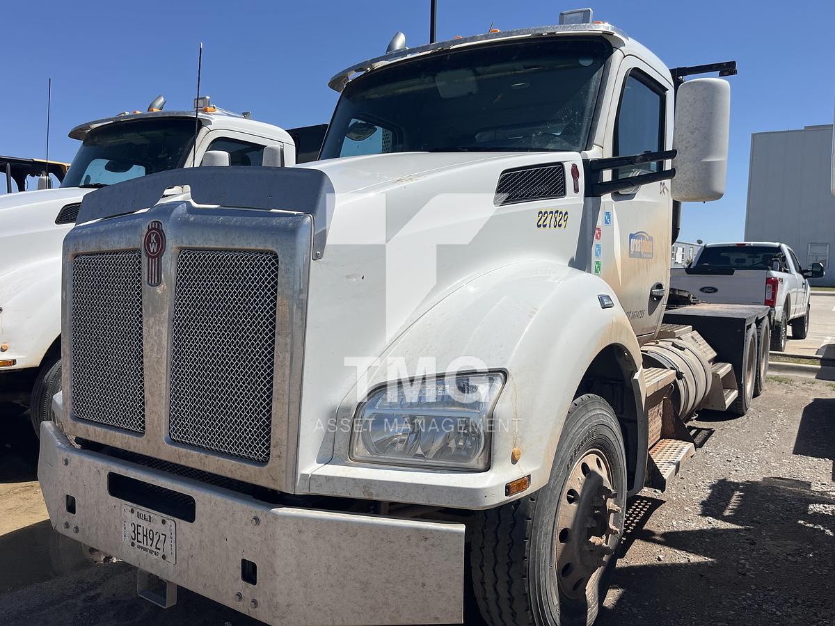 Used 2020 KENWORTH T880