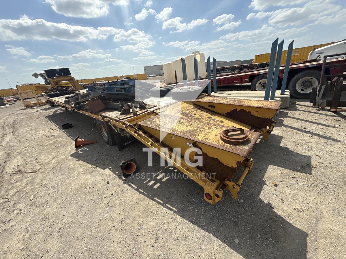 Used Magnum Flatbed Gooseneck Trailer