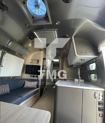 2022 Airstream Globetrotter 27FB Twin