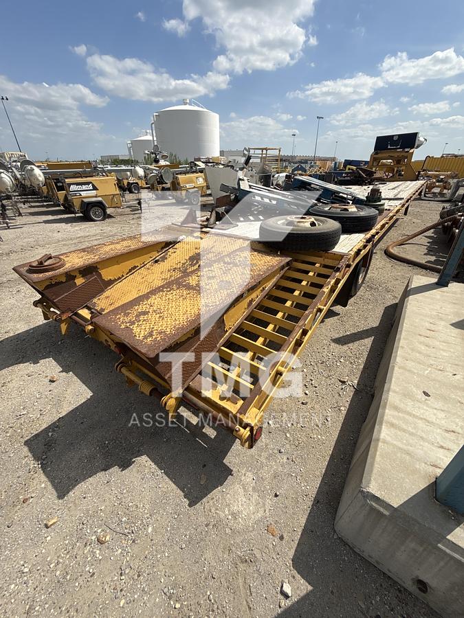 Used Magnum Flatbed Gooseneck Trailer