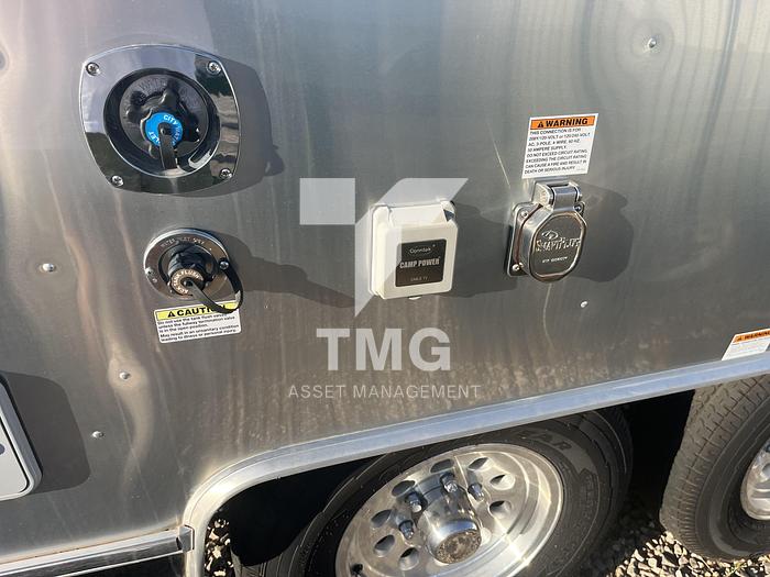 2022 Airstream Globetrotter 27FB Twin