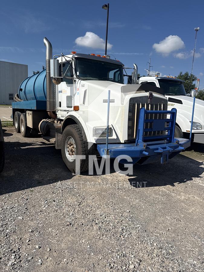 Used 2009 KENWORTH T800