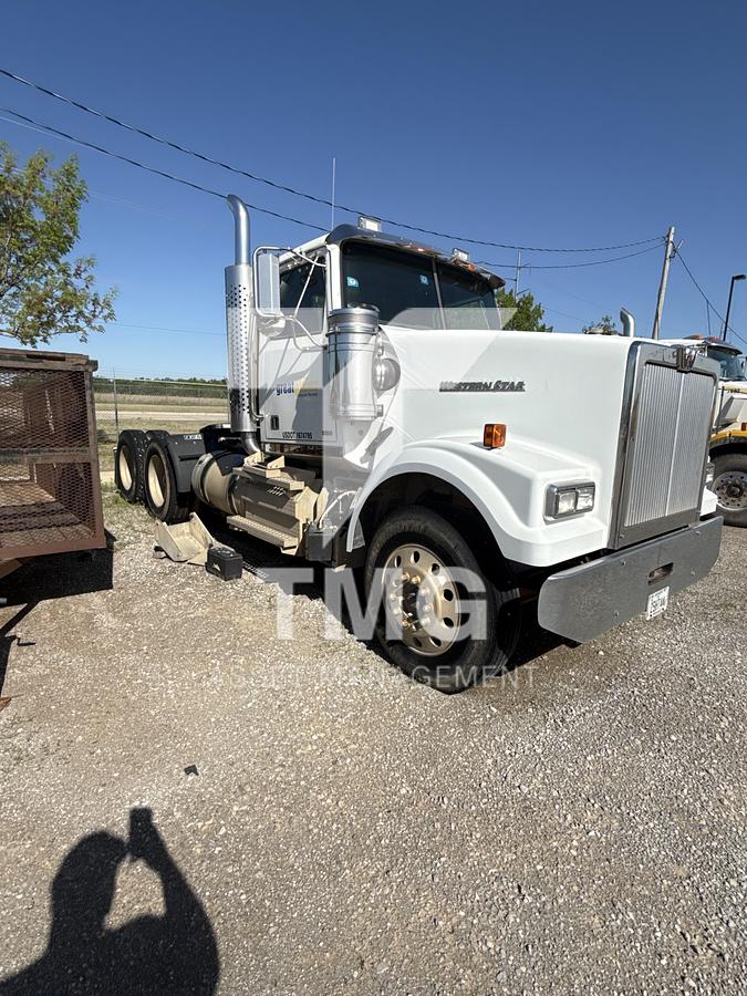 Used 2012 WSTRN STAR 4900 FA