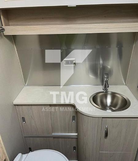 2022 Airstream Globetrotter 27FB Twin