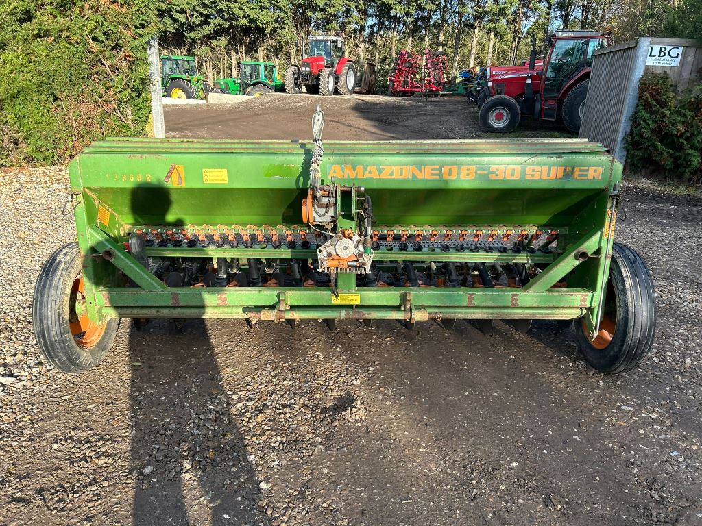 Used Amazone D8-30 Super Seed Drill