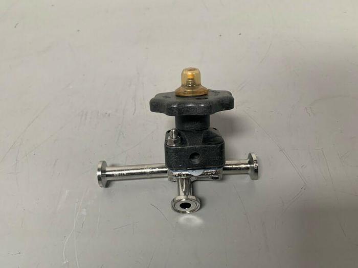 Used ITT Pure-Flo .5-316L-RA20MAX-CWP150 3-way Diaphragm Valve w/ 1/2" Sanitary Fit