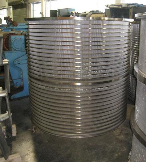 Used BLACK CLAWSON 60NP60 .012" (0.30MM) SLOTS 21,500 GPM (81,386 LPM) LOW PULSE PRESSURE SCREEN