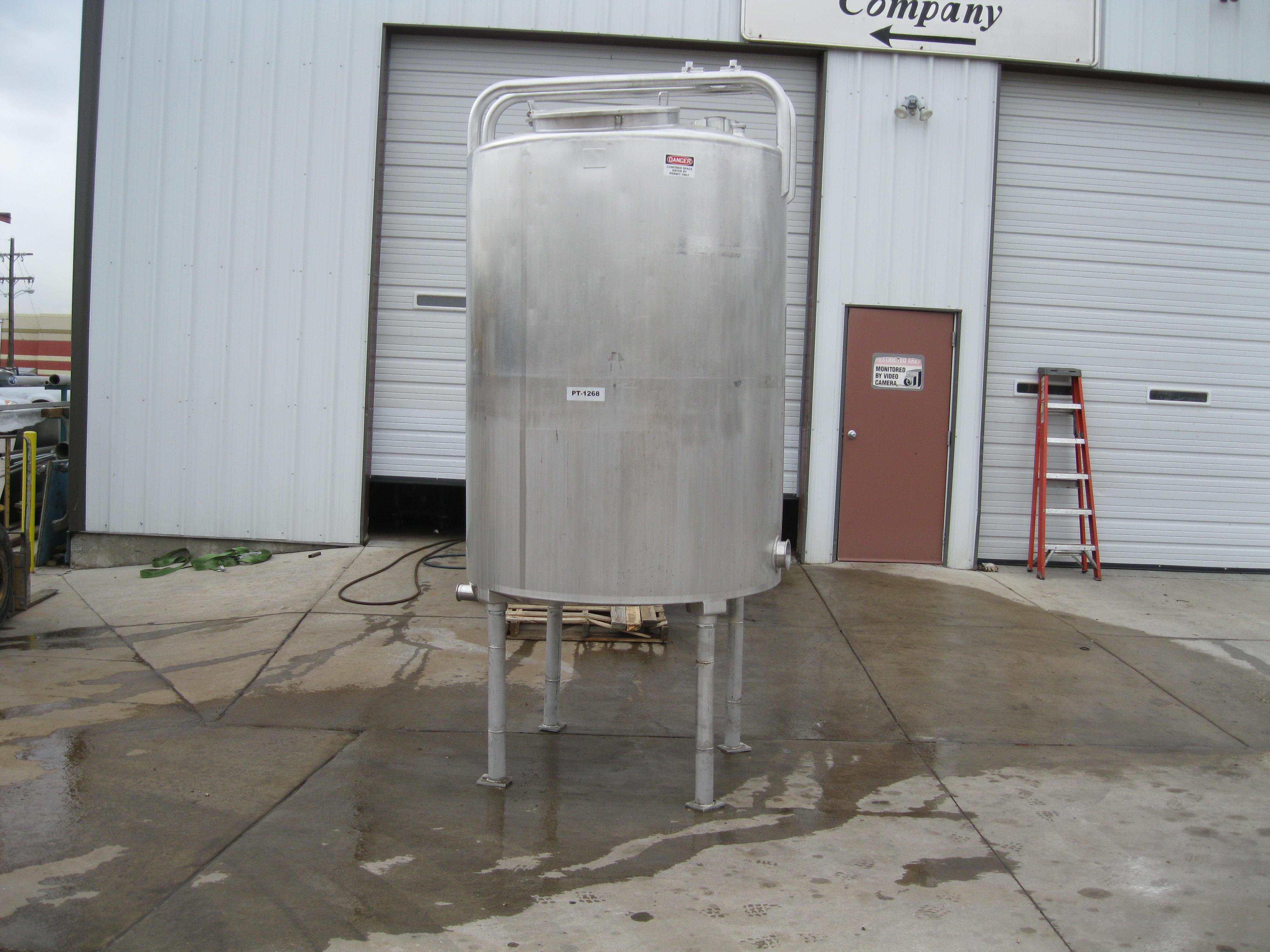 Usado 720 GALLON MIX TANK.  WALKER MODEL 86531-316LSS SERIAL 782