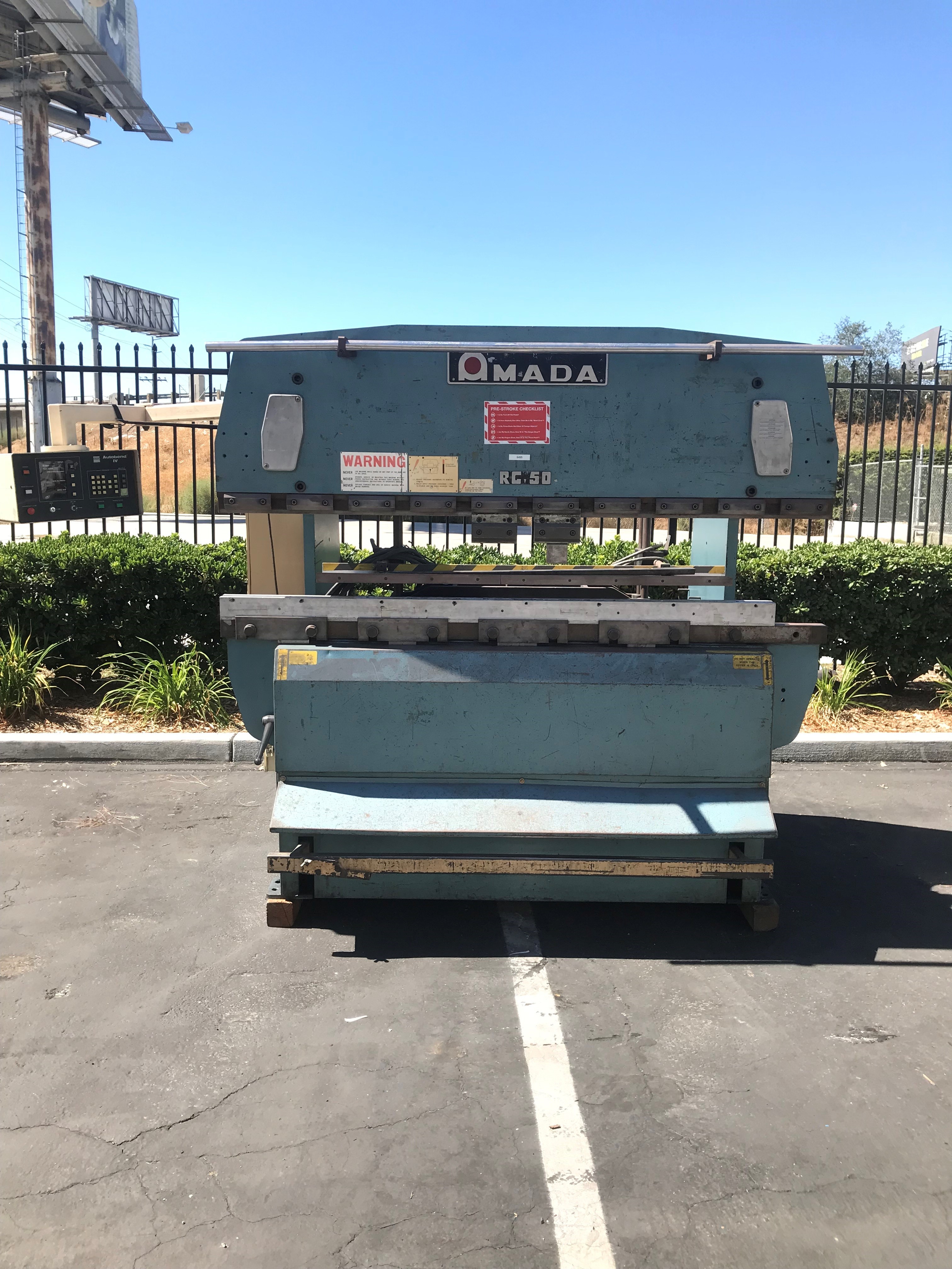 Used Amada RG-50 CNC Hydraulic Press Brake 50 Ton x 6' #6495 #2